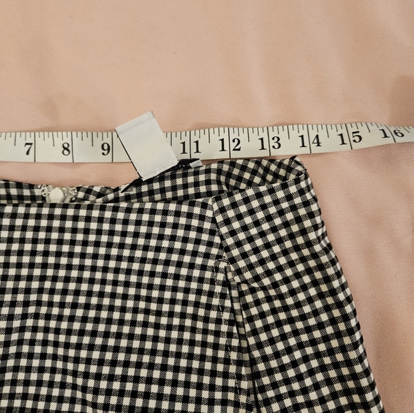 Urban Outfitters Black and White Mini Pencil Skirt With Pockets - Picture 4 of 5